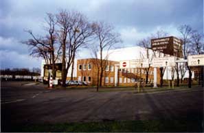 Zufahrt zum Landabsatz und Hochregallager